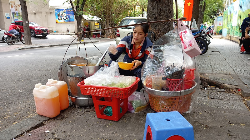 Canh bún, 4 Lý Tự Trọng, Bến Nghé, Quận 1, Thành phố Hồ Chí Minh, Việt Nam