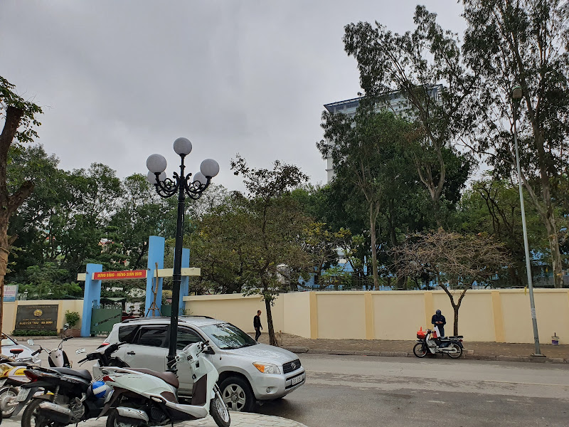 Trường THPT Nguyễn Trãi, 50 P. Nam Cao, Giảng Võ, Ba Đình, Hà Nội, Việt Nam